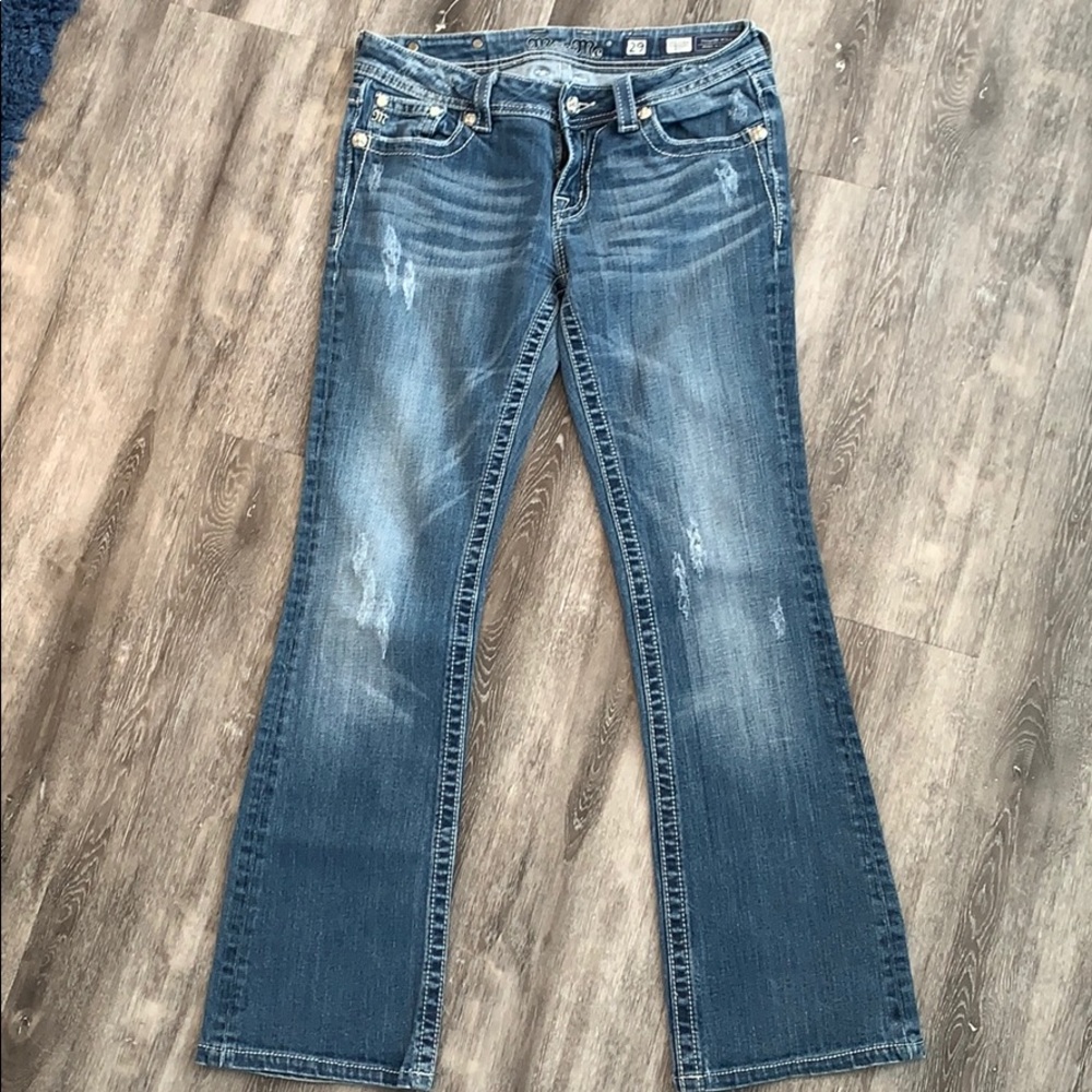 ⭐️SOLD⭐️ Miss Me Jeans